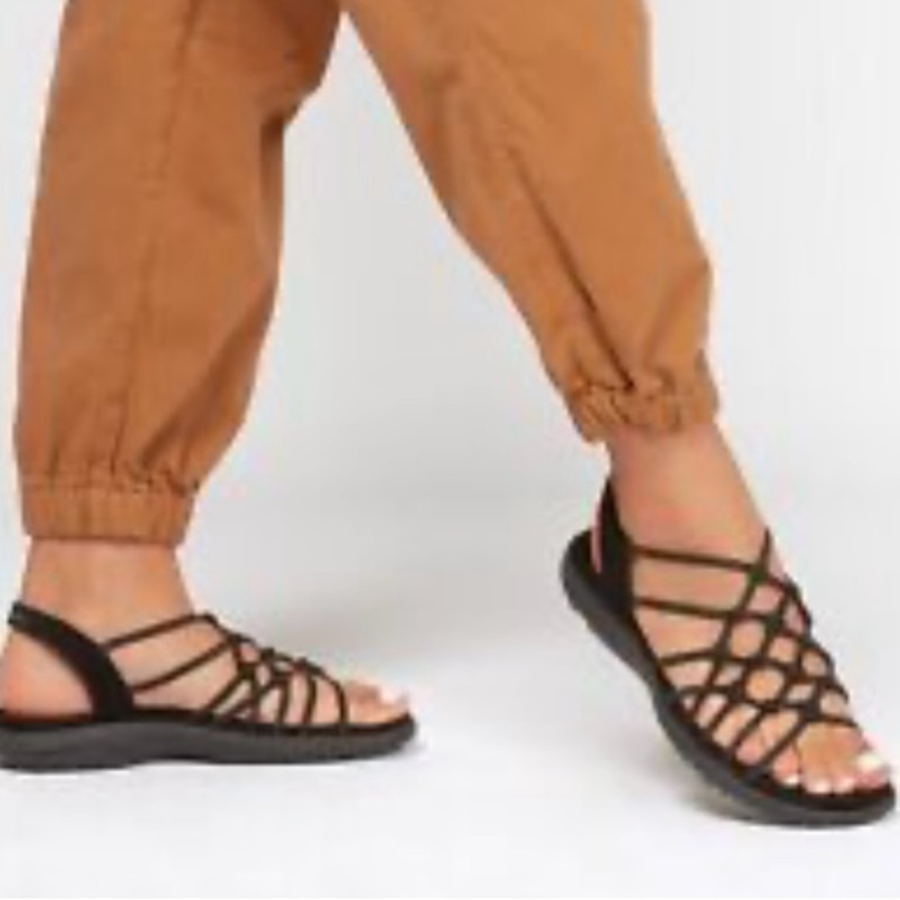 Skechers Forget Me Knot Sandals